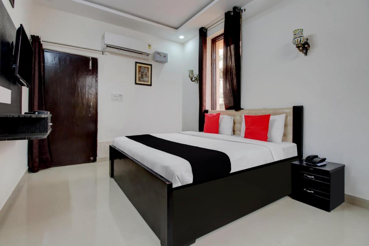 Elegance Resort Mathura Bagian luar foto
