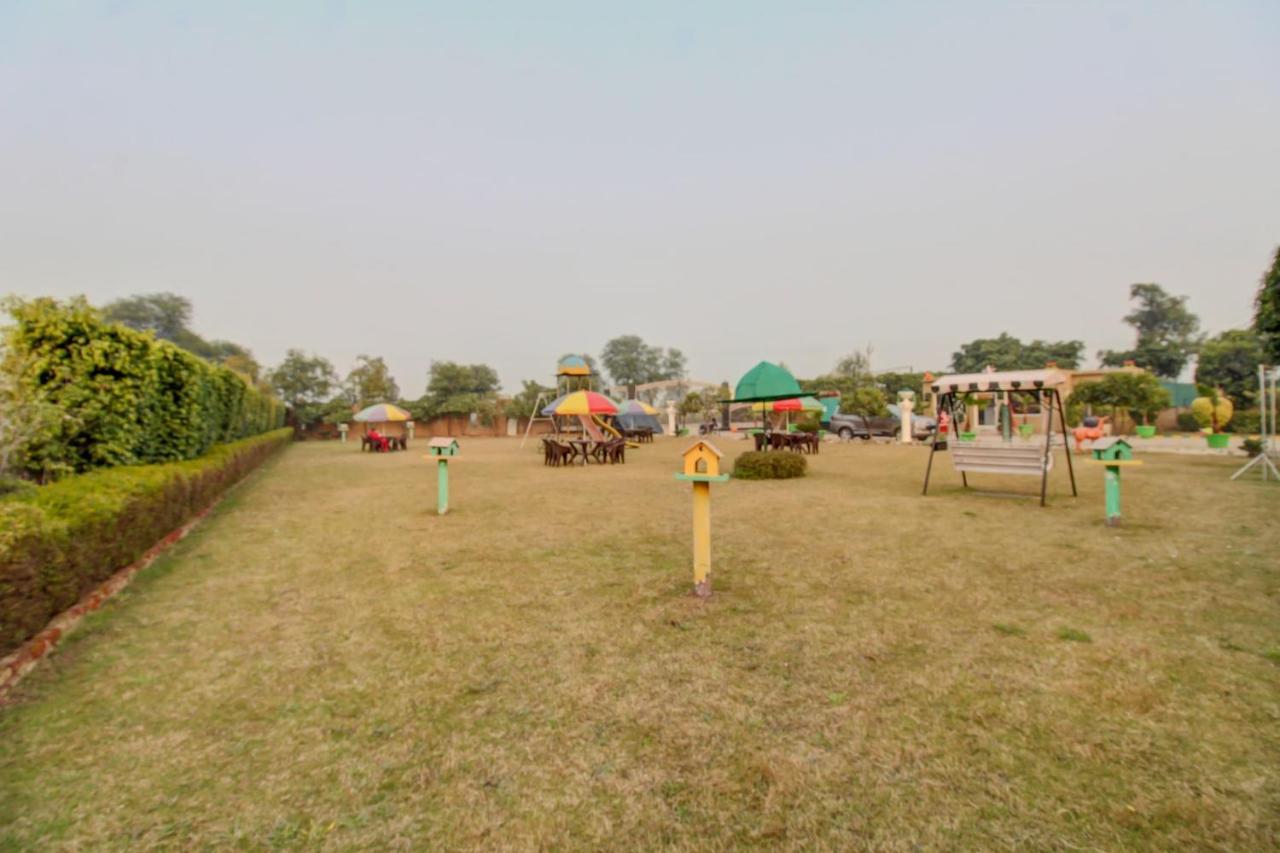 Elegance Resort Mathura Bagian luar foto